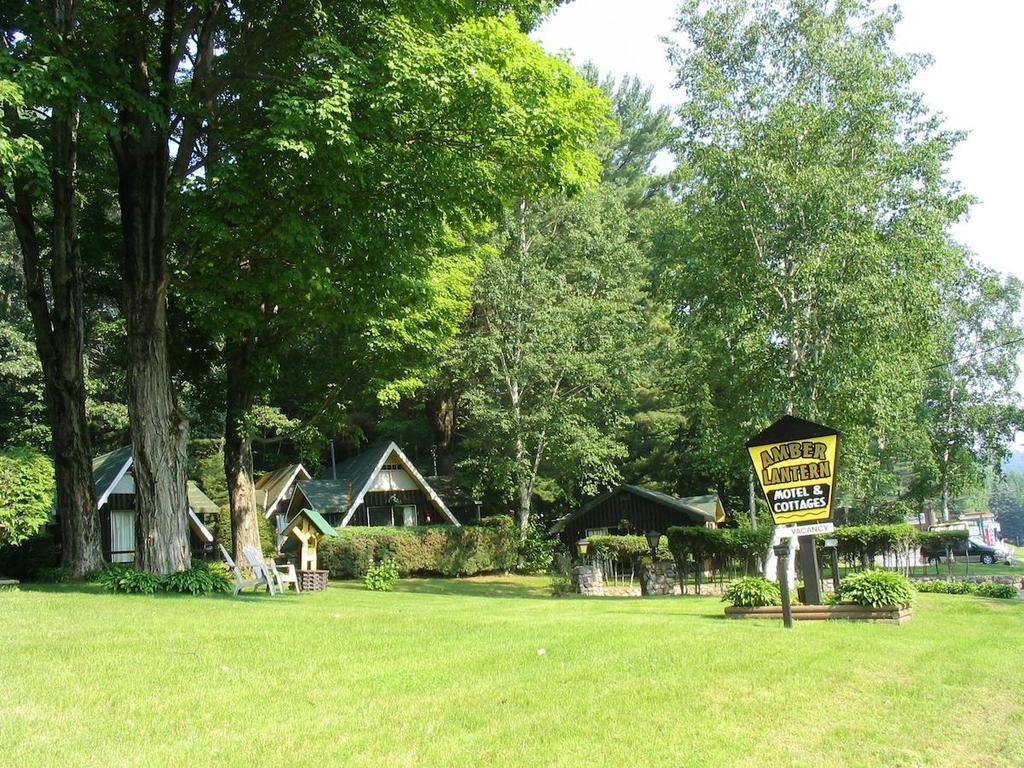 Amber Lantern Duplex Cottage Lake George Room photo
